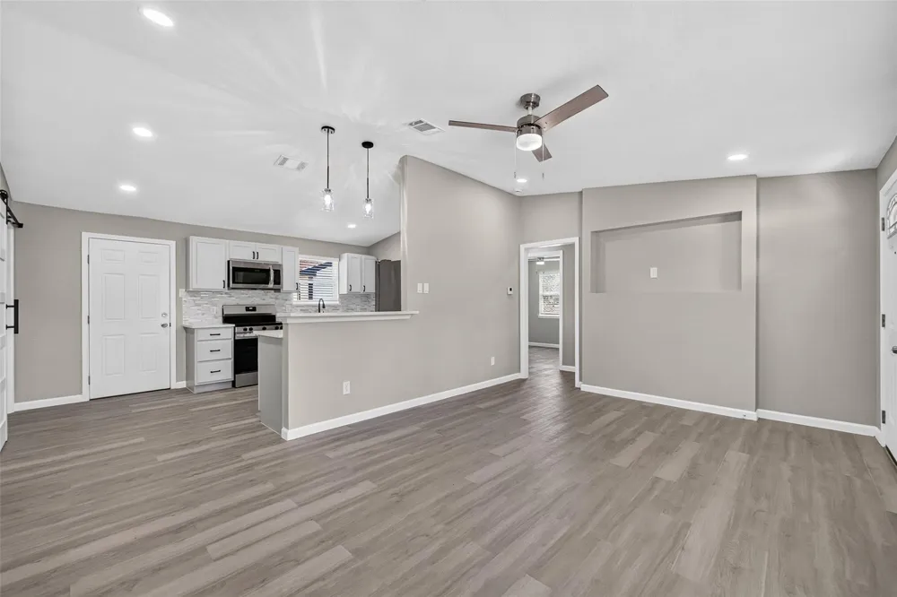 1302 Appomattox Drive Texas City, TX 77591