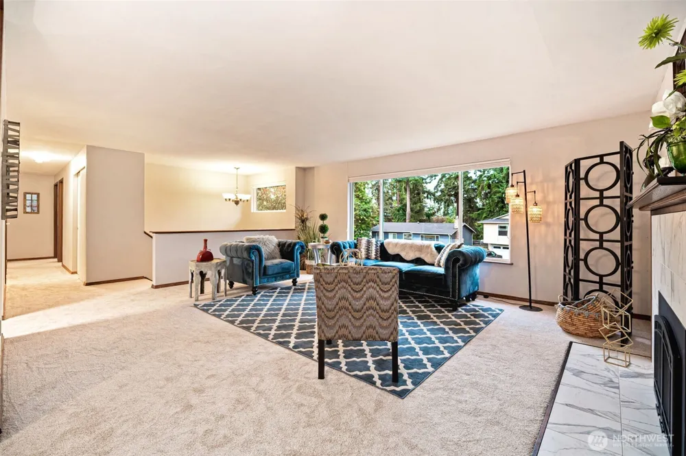 9032 NE 132nd Place Kirkland, WA 98034