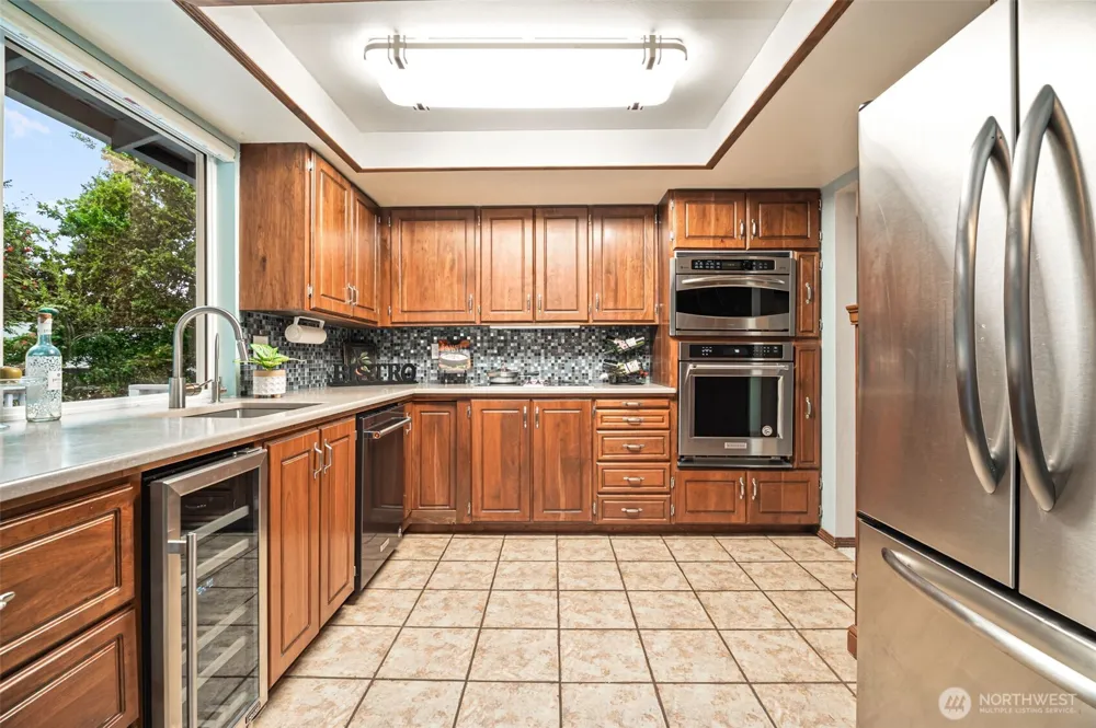 9032 NE 132nd Place Kirkland, WA 98034