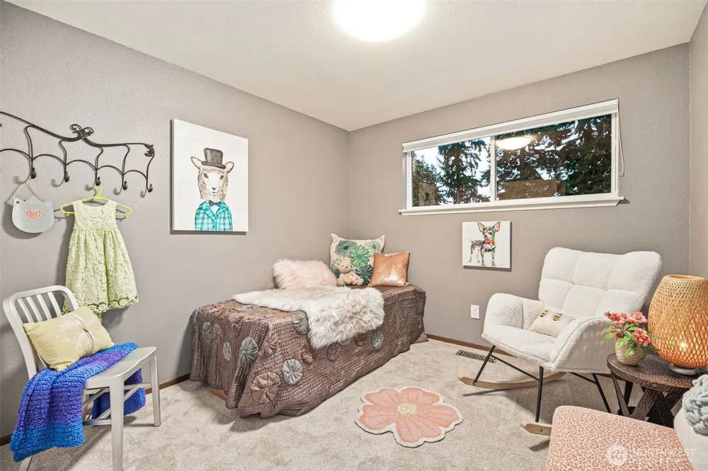 9032 NE 132nd Place Kirkland, WA 98034