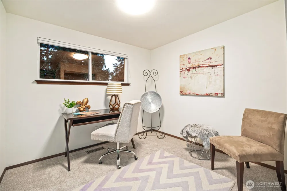 9032 NE 132nd Place Kirkland, WA 98034