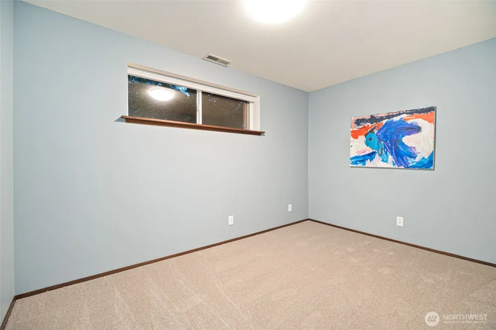 9032 NE 132nd Place Kirkland, WA 98034