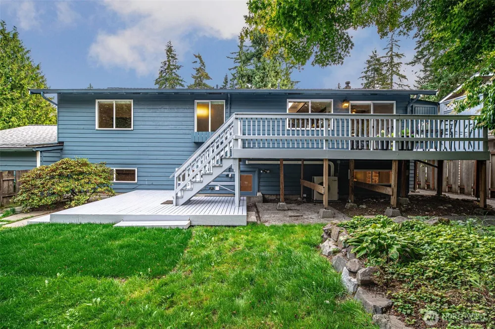 9032 NE 132nd Place Kirkland, WA 98034