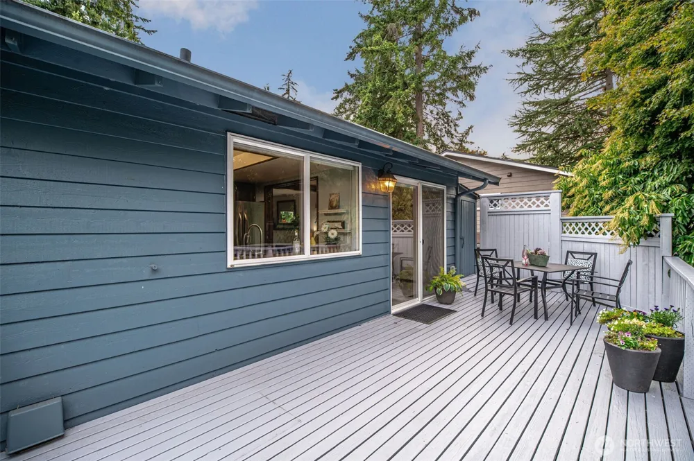 9032 NE 132nd Place Kirkland, WA 98034