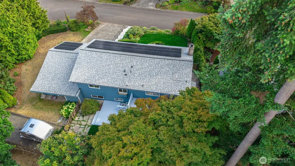 9032 NE 132nd Place Kirkland, WA 98034