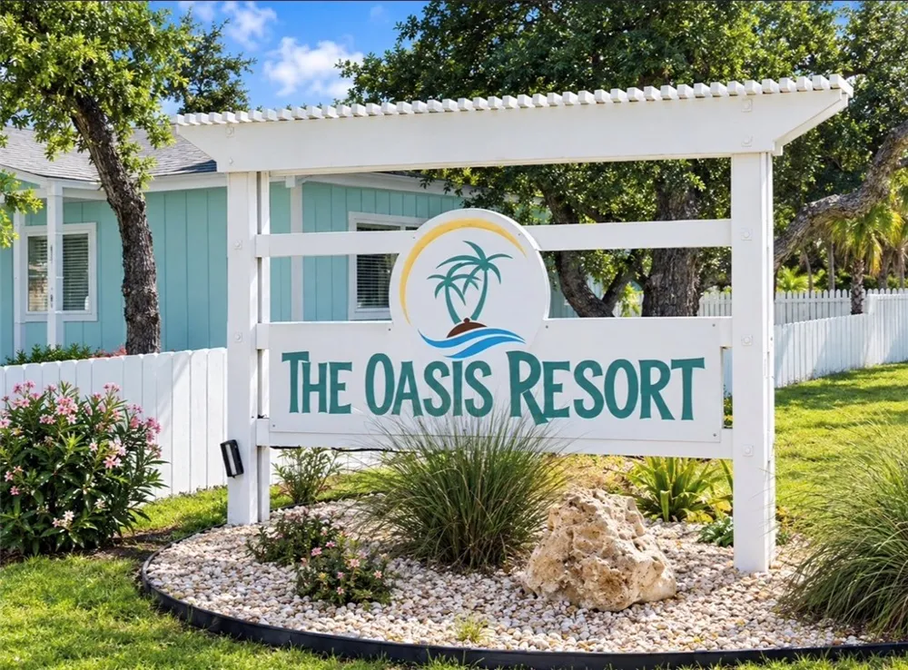 254 Oasis Circle #254 Rockport, TX 78382