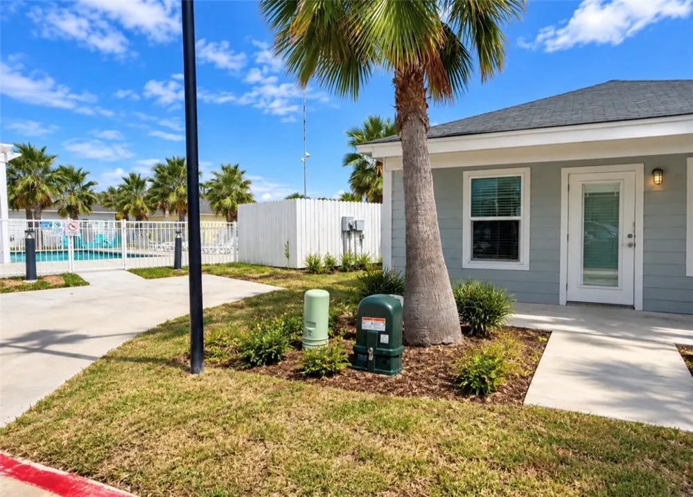254 Oasis Circle #254 Rockport, TX 78382