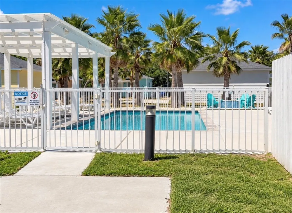 254 Oasis Circle #254 Rockport, TX 78382