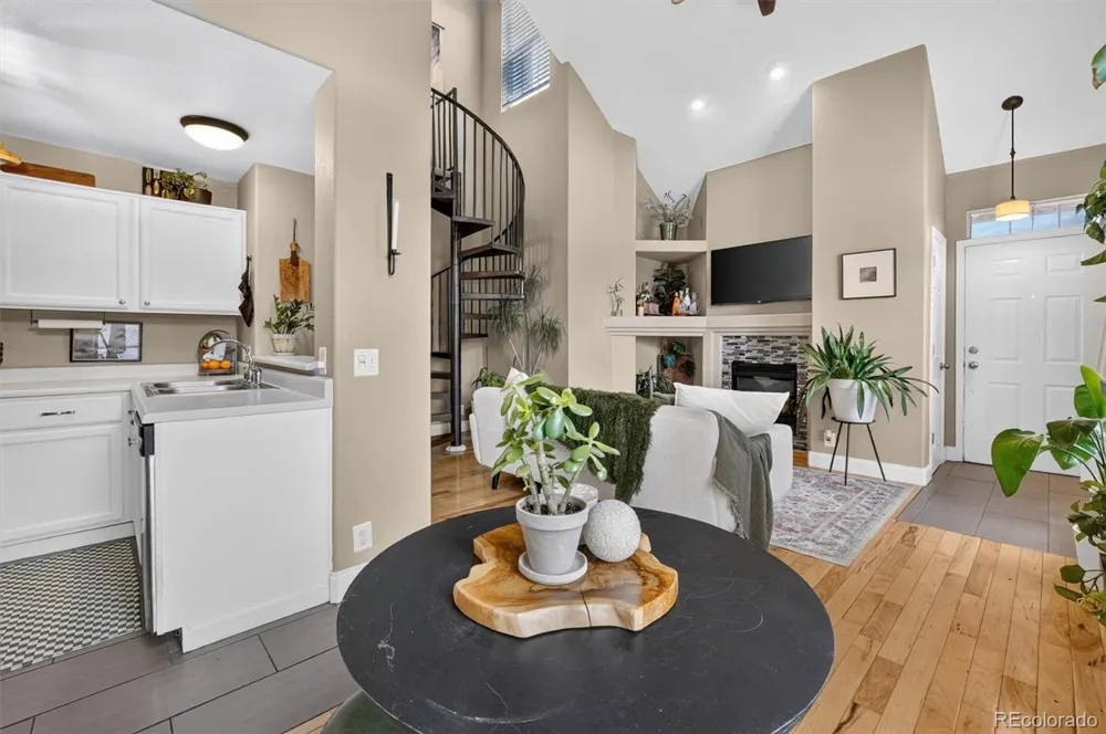 8377 S Upham Way #209 Littleton, CO 80128