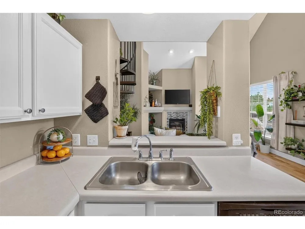 8377 S Upham Way #209 Littleton, CO 80128