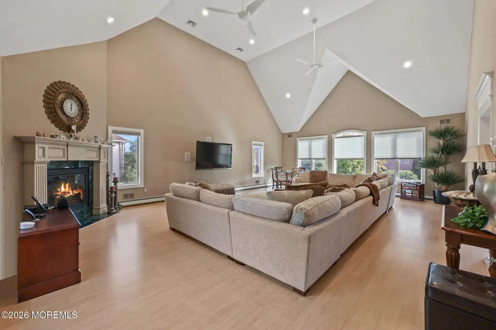 3 Landmark Lane Marlboro, NJ 07746