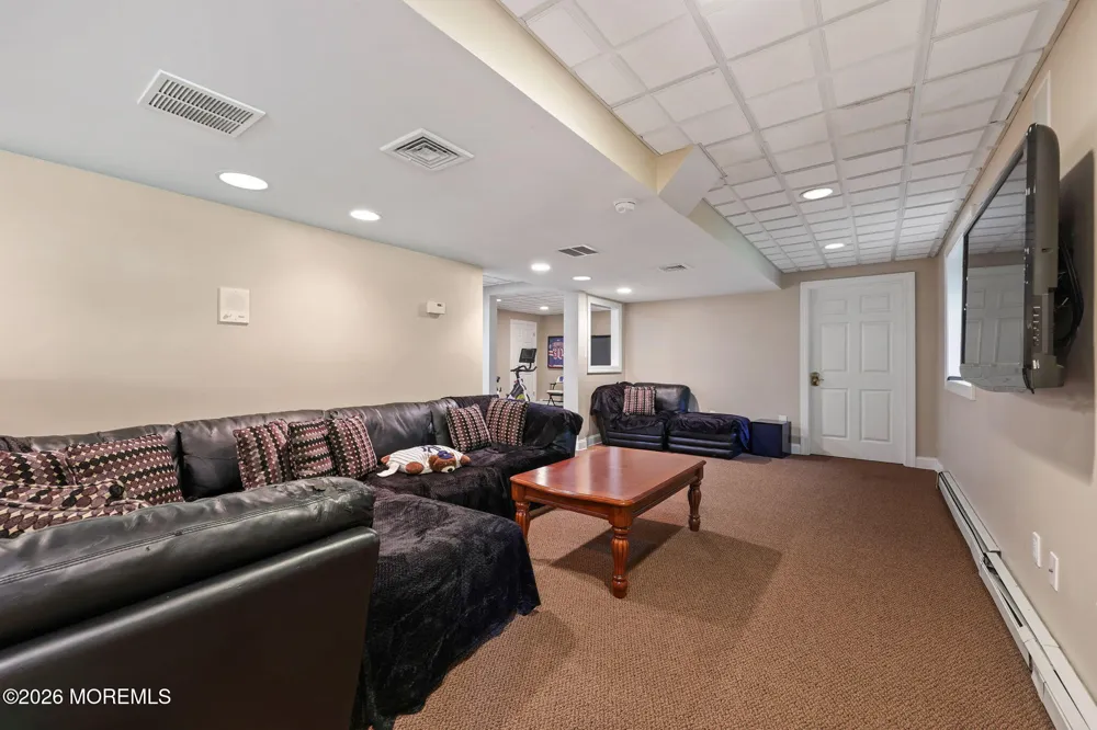 3 Landmark Lane Marlboro, NJ 07746