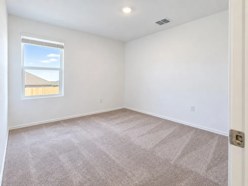 472 Marty Allen Loop Jarrell, TX 76537