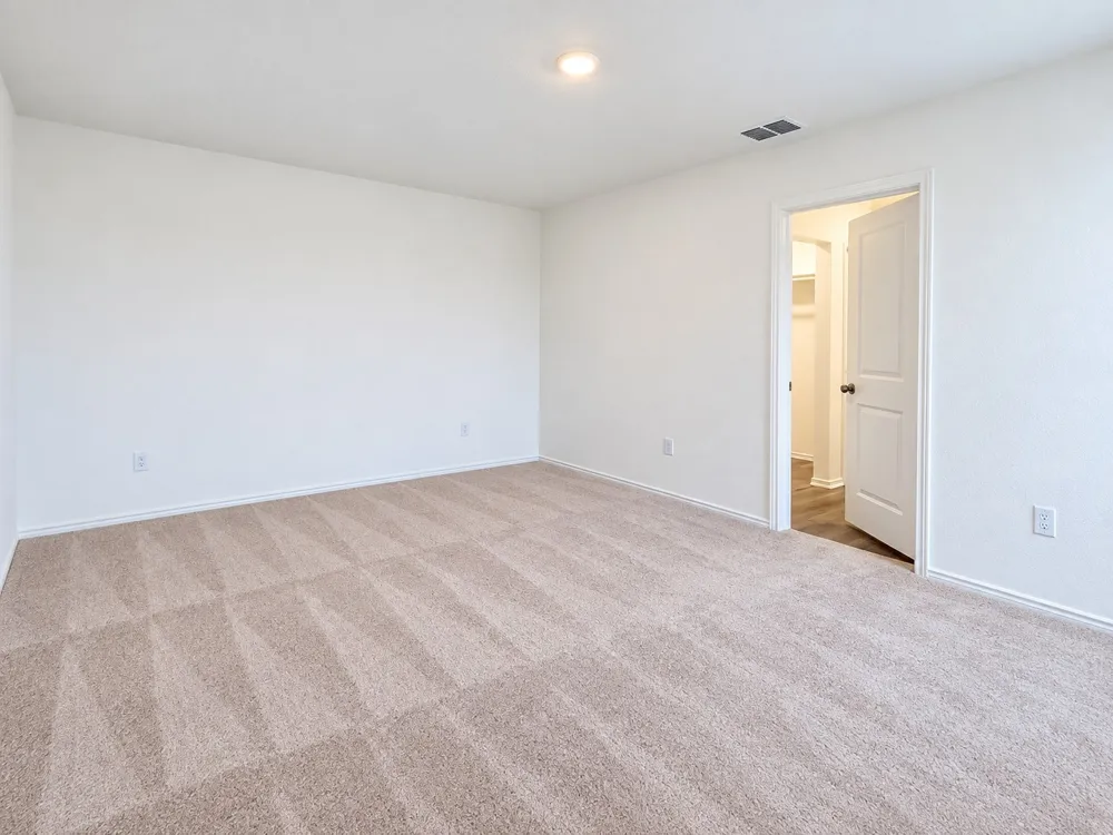 472 Marty Allen Loop Jarrell, TX 76537
