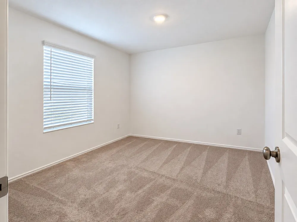 472 Marty Allen Loop Jarrell, TX 76537