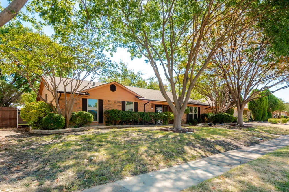 203 Trailridge Drive Richardson, TX 75081