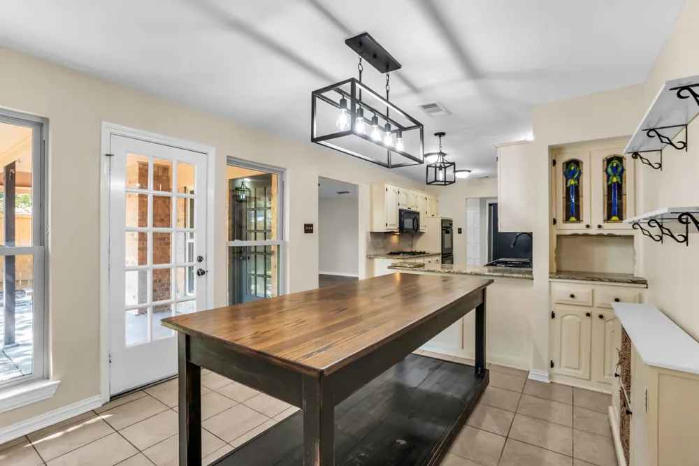 203 Trailridge Drive Richardson, TX 75081