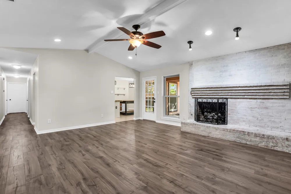 203 Trailridge Drive Richardson, TX 75081