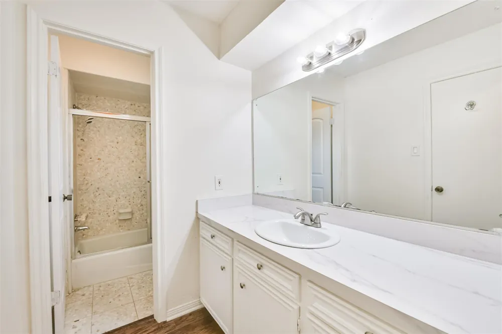 7815 Duffield Lane Houston, TX 77071