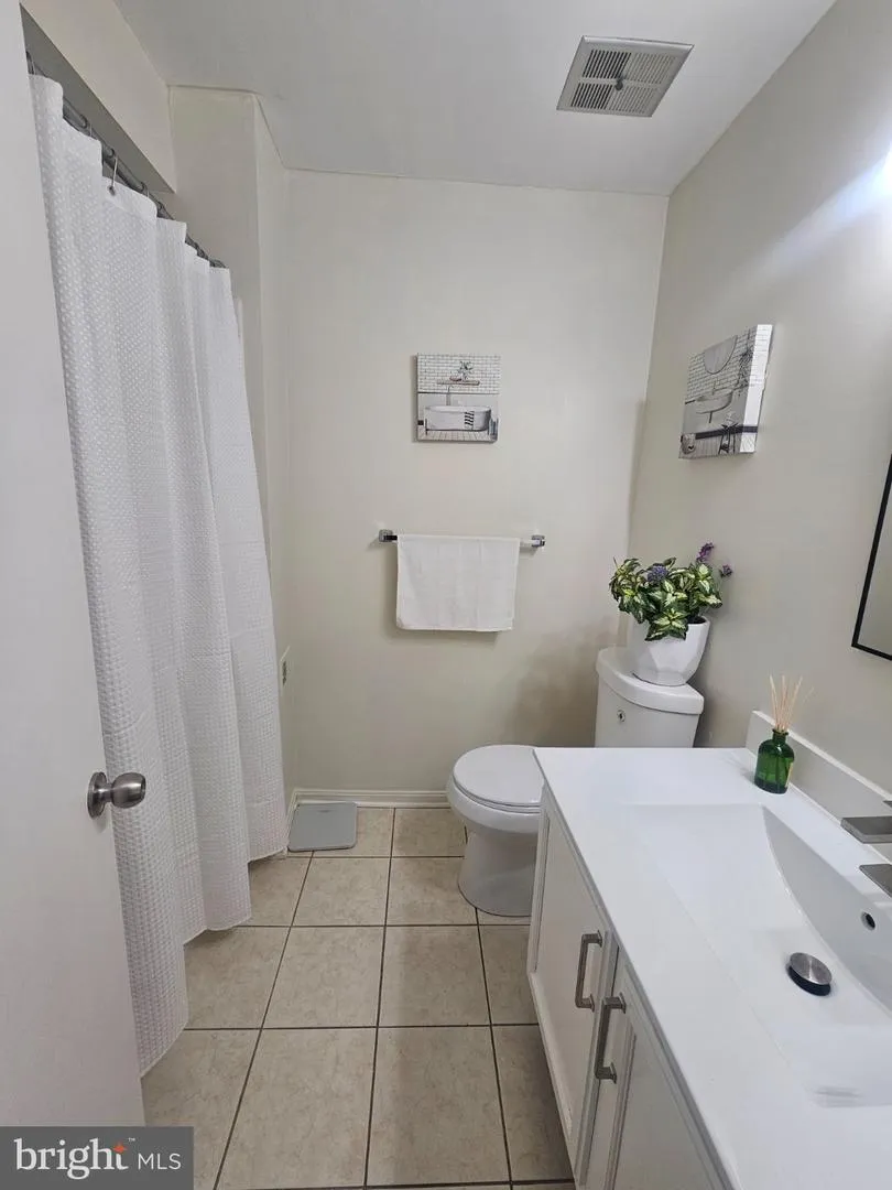 19 CASINO COURT Silver Spring, MD 20906