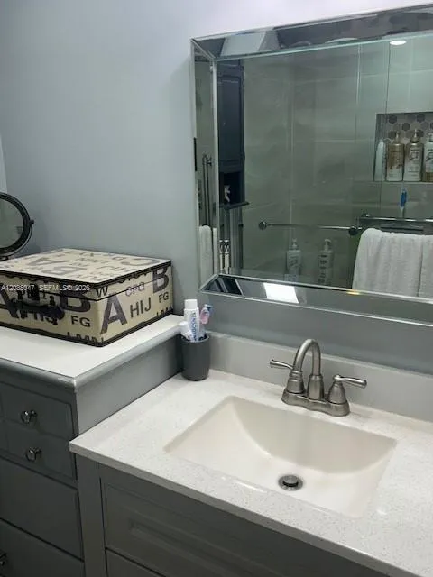 2 Briarwood Cir #112 Hollywood, FL 33024