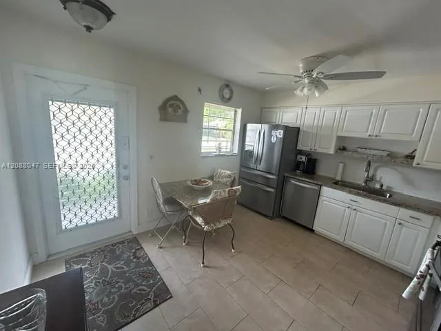 2 Briarwood Cir #112 Hollywood, FL 33024