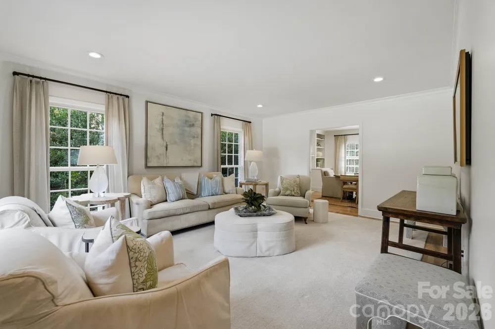 400 Fesbrook Court Charlotte, NC 28270