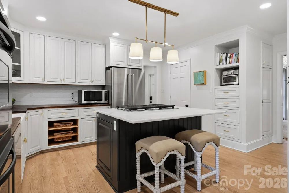 400 Fesbrook Court Charlotte, NC 28270