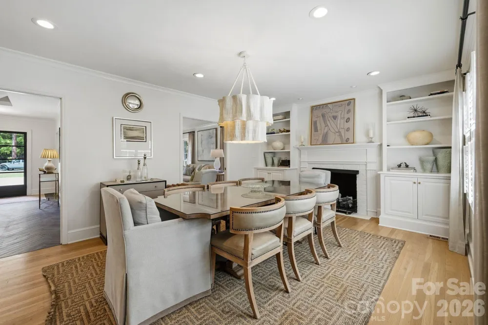 400 Fesbrook Court Charlotte, NC 28270