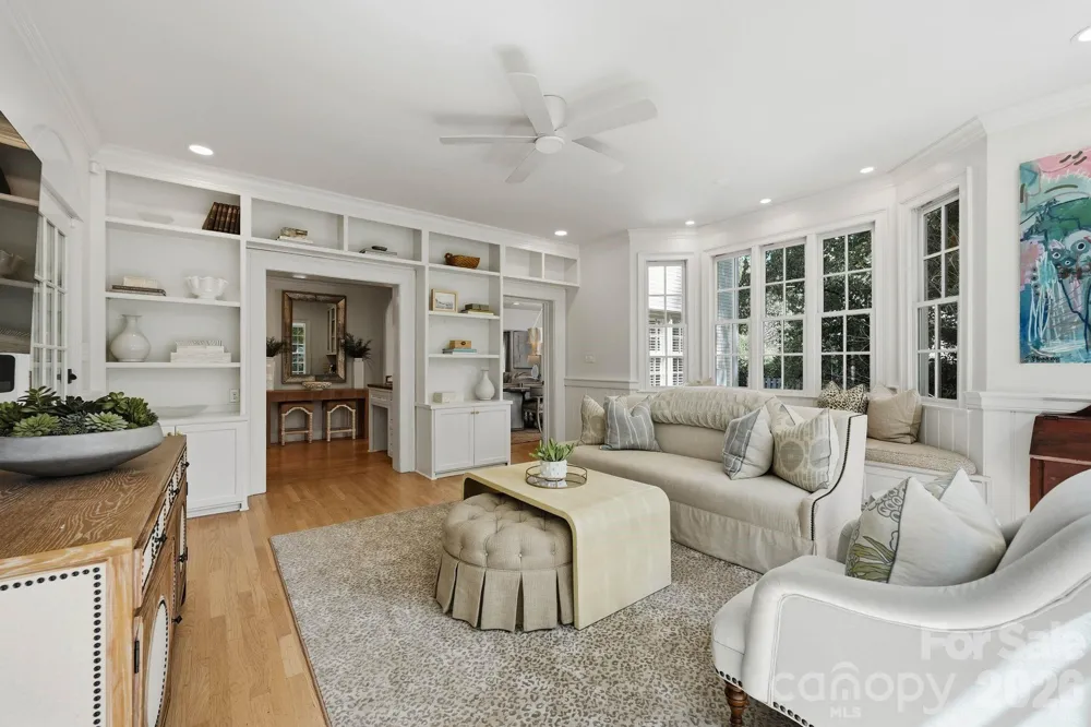 400 Fesbrook Court Charlotte, NC 28270