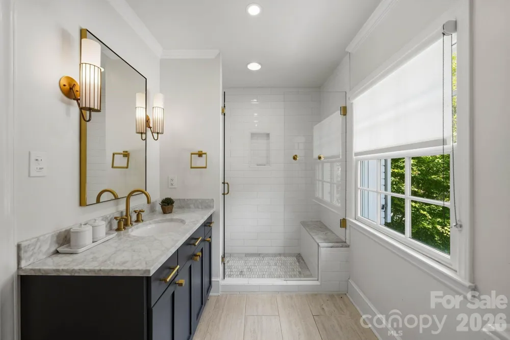 400 Fesbrook Court Charlotte, NC 28270