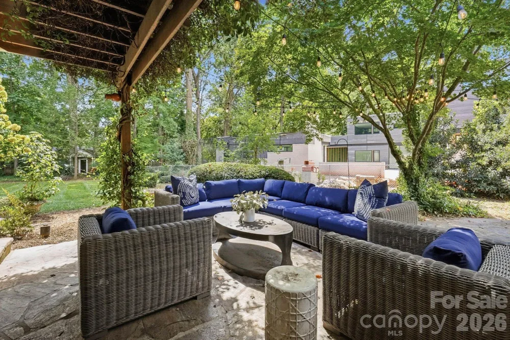 400 Fesbrook Court Charlotte, NC 28270