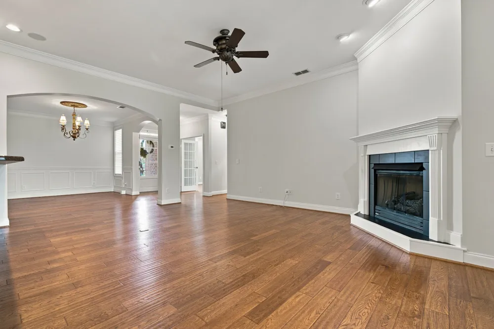 1009 Larkwood Dr Hermitage, TN 37076
