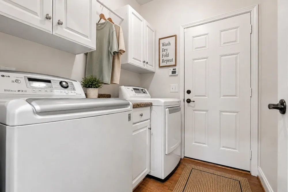 1009 Larkwood Dr Hermitage, TN 37076