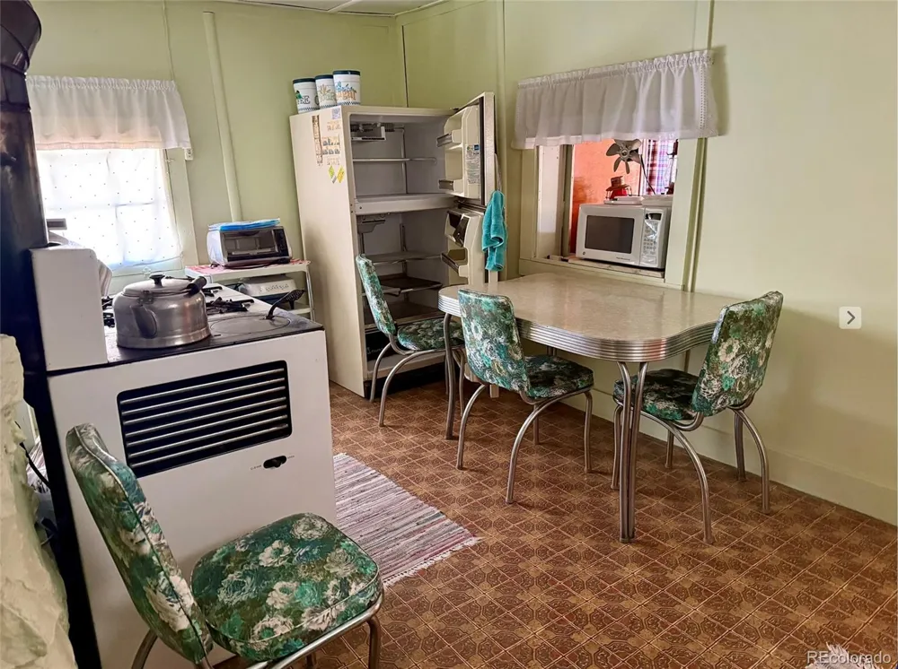 37268 US Highway 24 Lake George, CO 80827