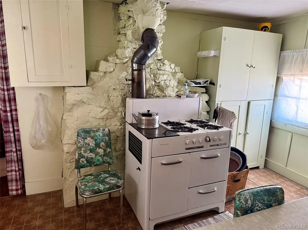 37268 US Highway 24 Lake George, CO 80827