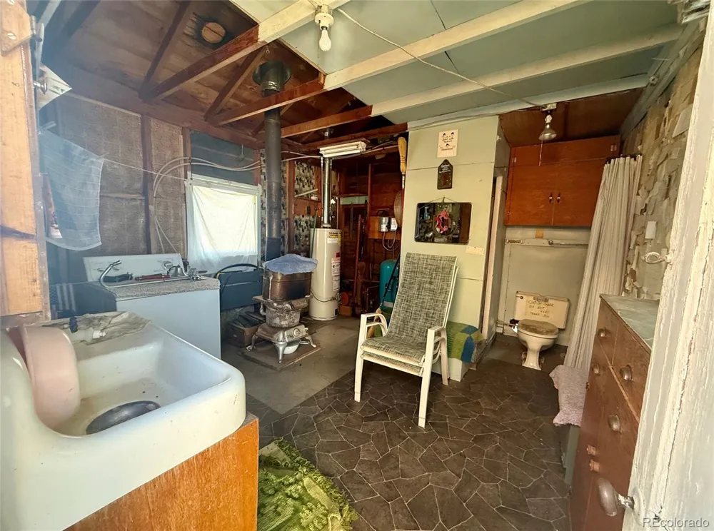 37268 US Highway 24 Lake George, CO 80827