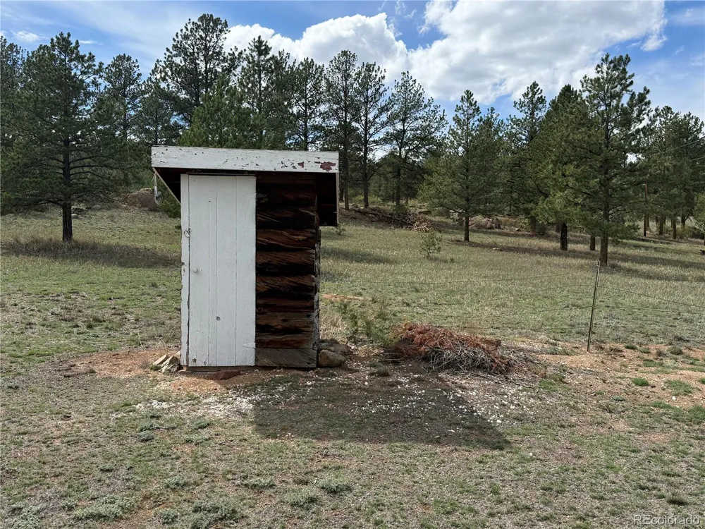 37268 US Highway 24 Lake George, CO 80827