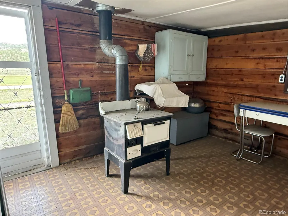 37268 US Highway 24 Lake George, CO 80827