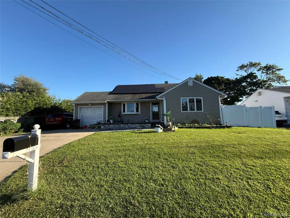 14 Harrison Street Brentwood, NY 11717
