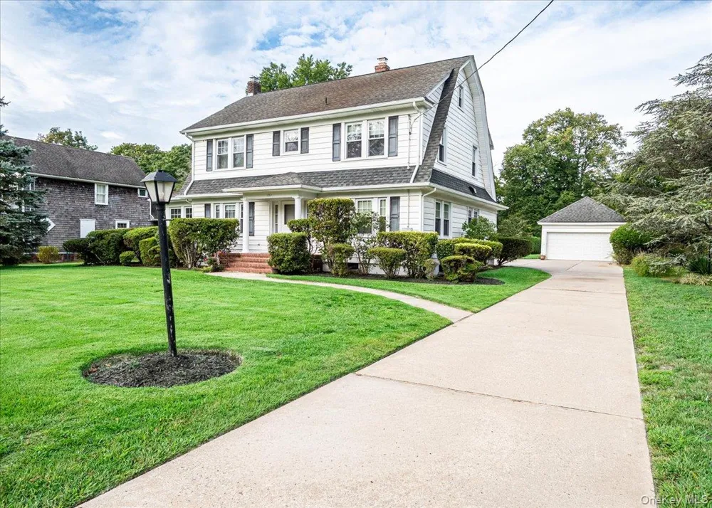 132 Washington Avenue Patchogue, NY 11772