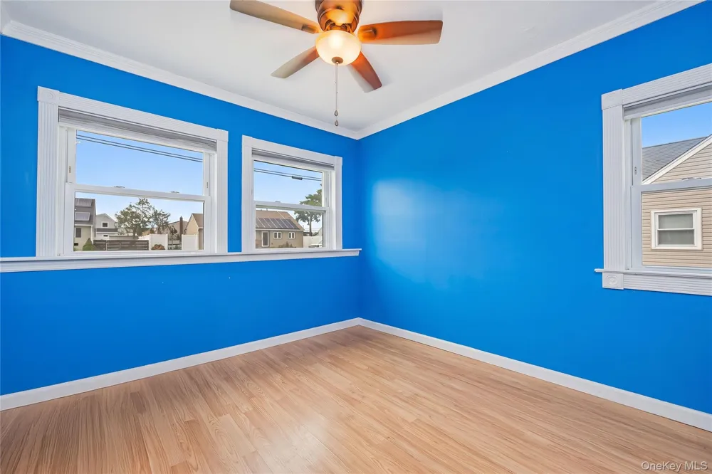 19 Rainbow Lane Lindenhurst, NY 11757