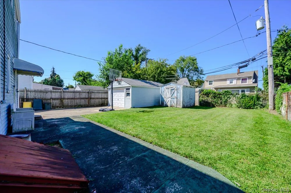 1258 Waverly Street Hewlett, NY 11557