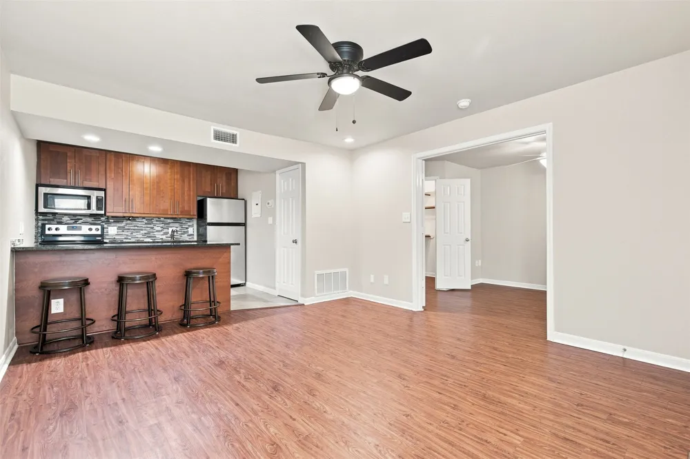 7685 Northcross Drive #908 Austin, TX 78757