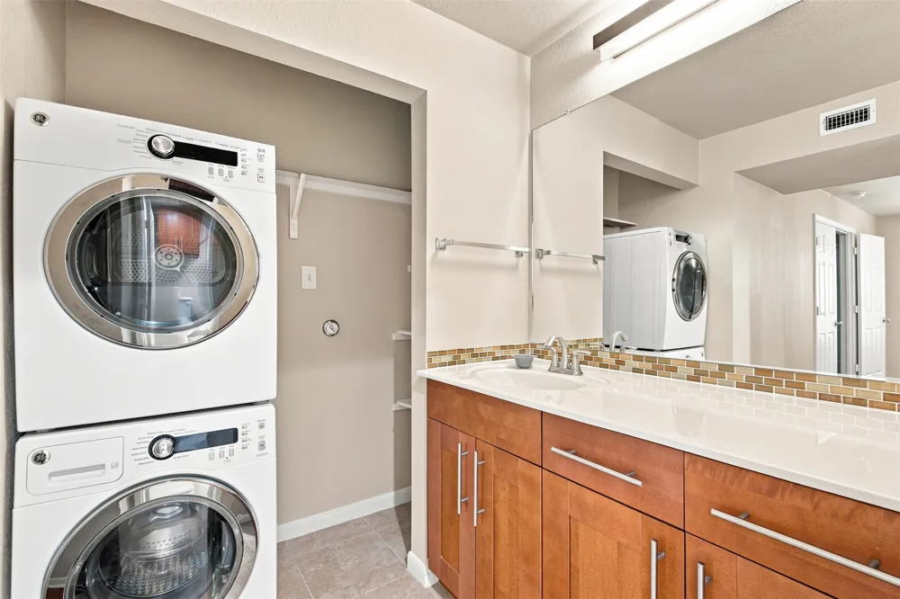 7685 Northcross Drive #908 Austin, TX 78757
