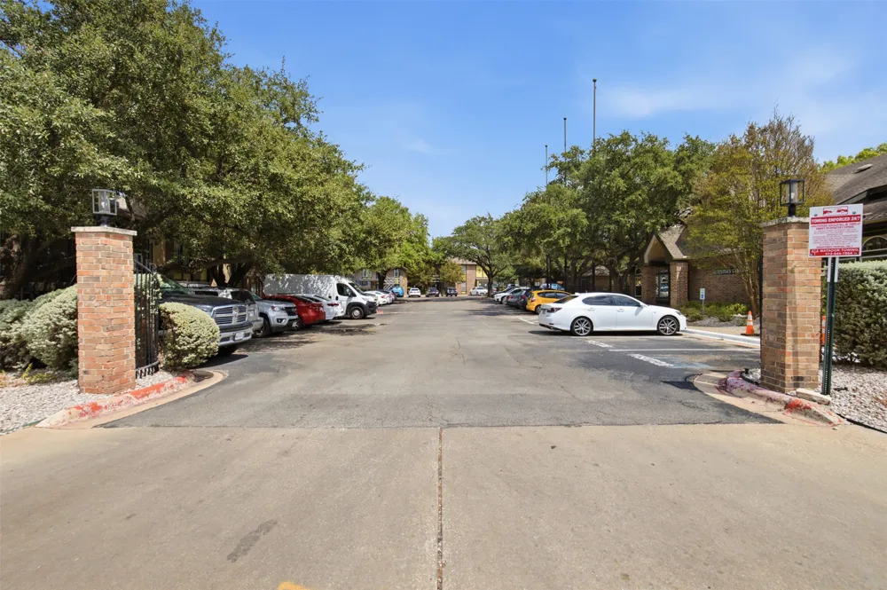 7685 Northcross Drive #908 Austin, TX 78757