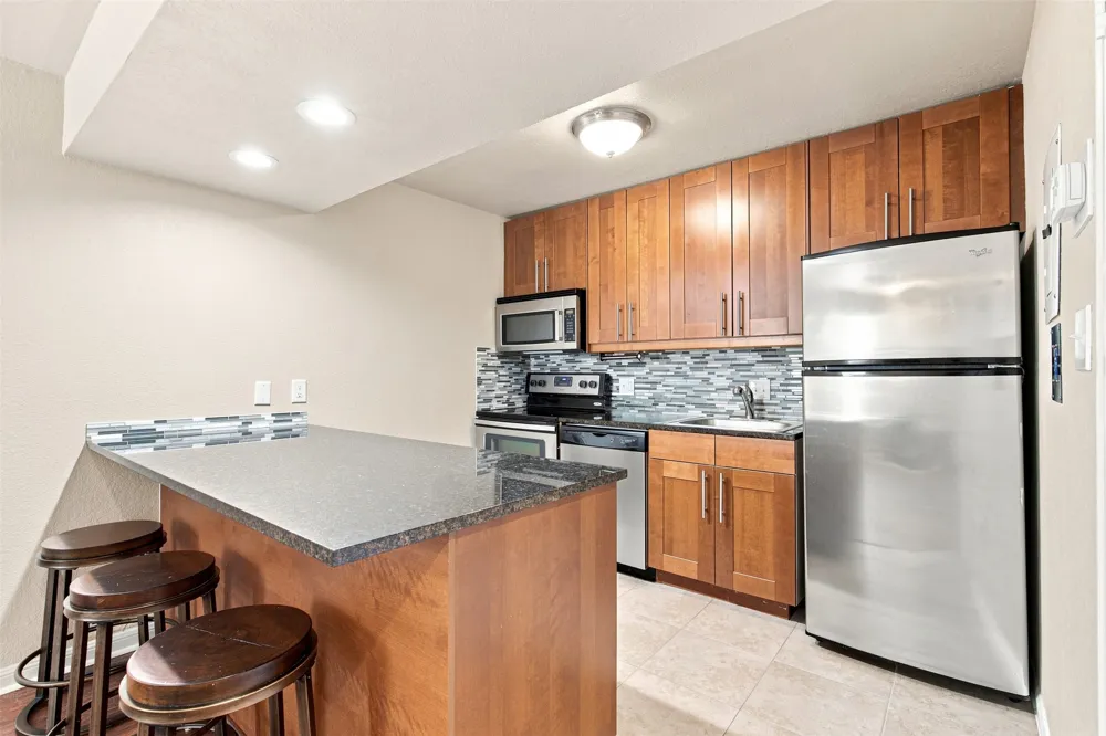 7685 Northcross Drive #908 Austin, TX 78757