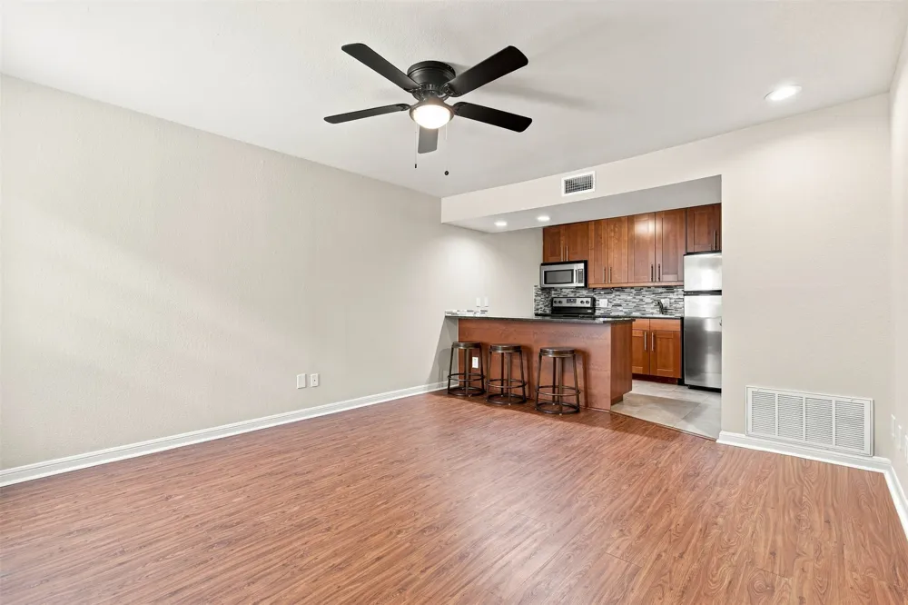 7685 Northcross Drive #908 Austin, TX 78757