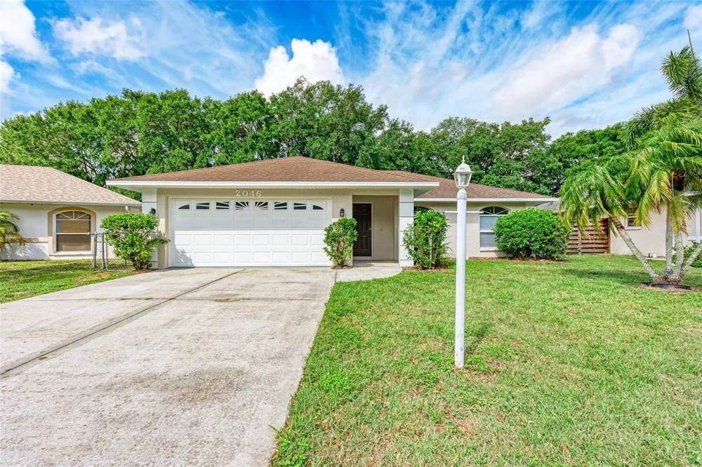 2046 OLD TREVOR WAY Sarasota, FL 34232
