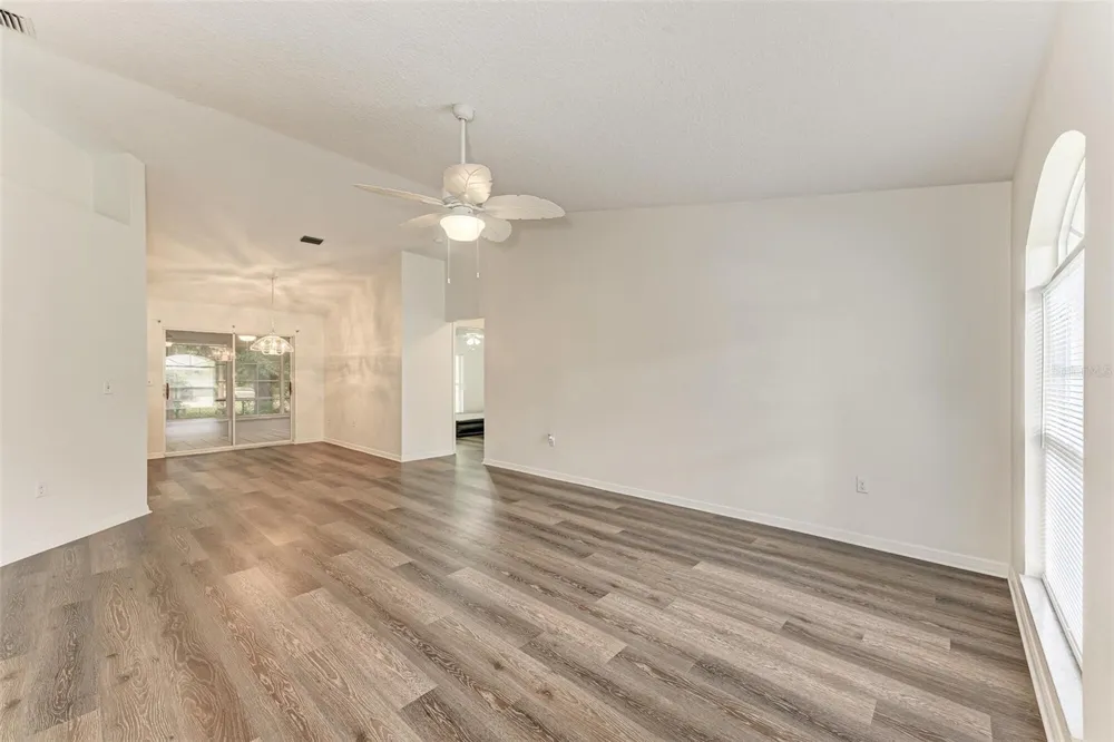 2046 OLD TREVOR WAY Sarasota, FL 34232